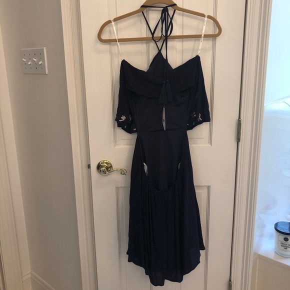 Juniors’ Chelsea&Violet Navy Floral Halter Dress - Picture 2 of 6